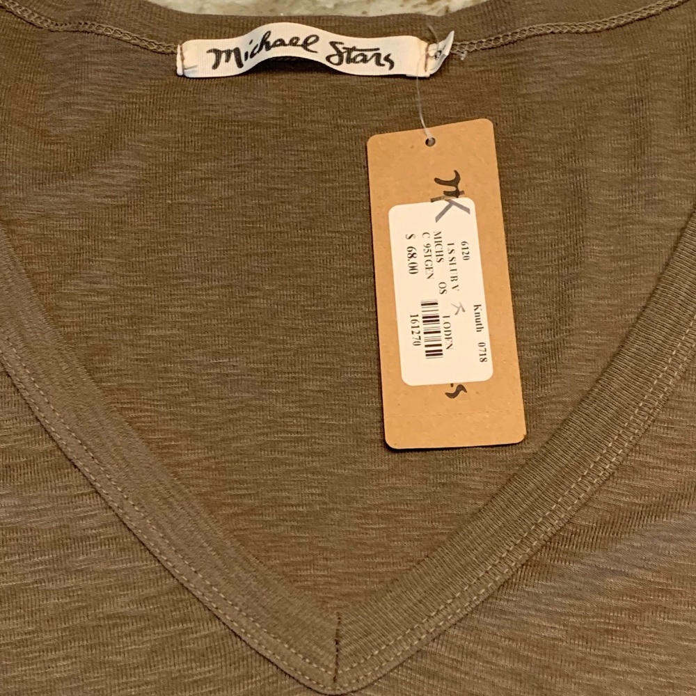 Michael Stars Loden Green Boy friend V-neck Long Sleeve Tee. OS. NWT